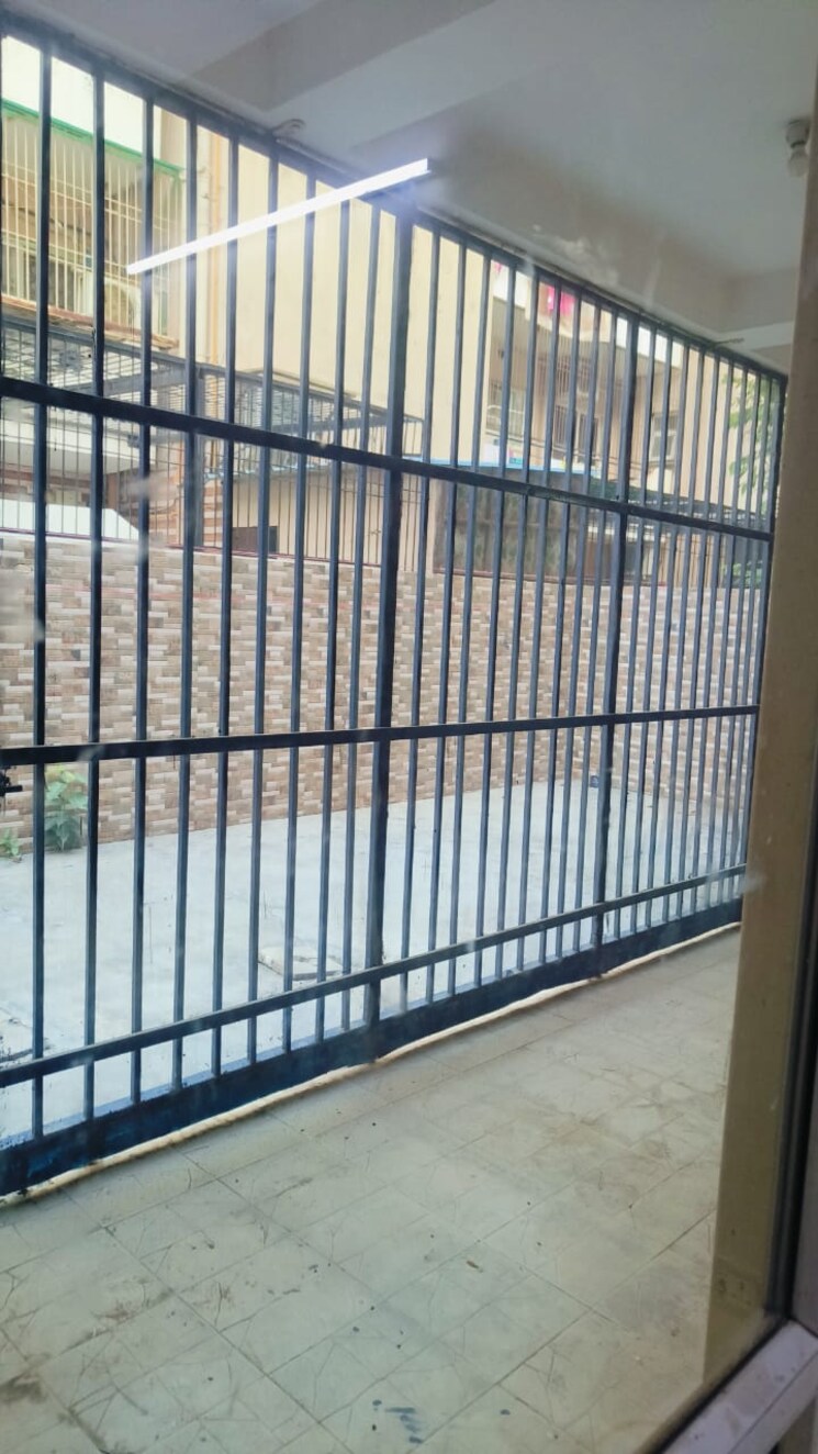 Balcony, sector 75 3 Bedroom 180 Sq.Yd. Apartment In Sector 75 Faridabad 9652263