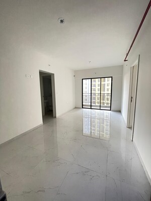 Room in 1 BHK Apartment at Runwal Gardens Phase I, Dombivli East – for Rent