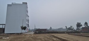  Plot – Exterior View View at Raebareli Road - for Sale