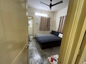 Bathroom in 1 BHK Apartment at Chanchal Apartments, Aundh – for Rent