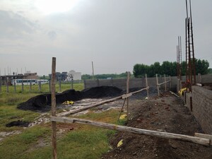  Plot For Sale in Dindoli