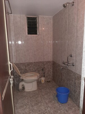 Bathroom in 4 BHK Villa at Somalwada – for Rent