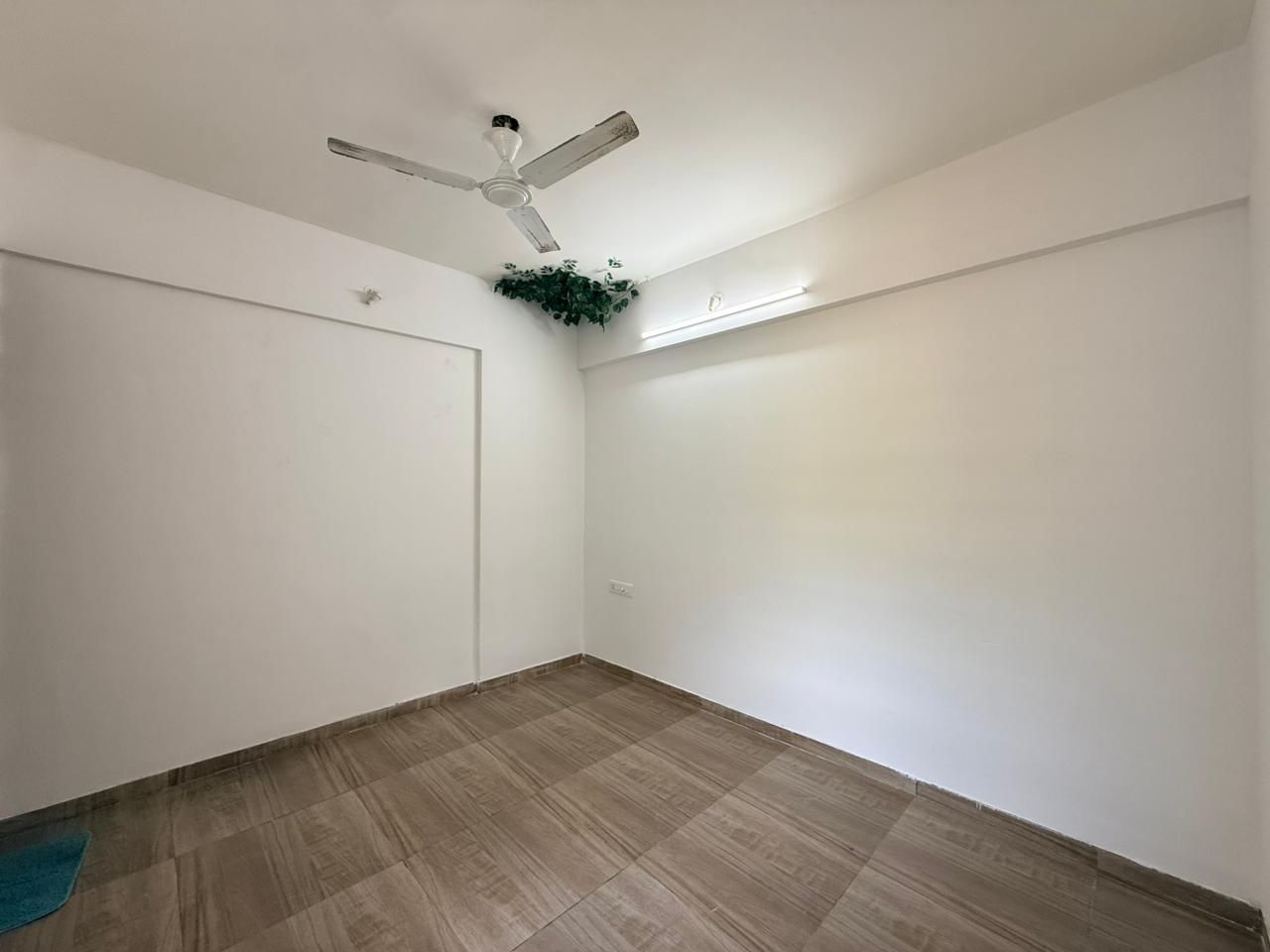 1.5 BHK + Servant Room Apartment For Rent in Highpoint ITrend Homes Phase 2