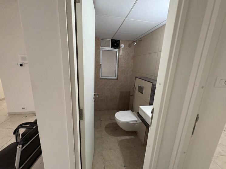 Bathroom, highpoint-itrend-homes-phase-2 1.5 Bedroom 600 Sq.Ft. Apartment In Hinjewadi Pune 9652329