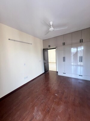 Room in 3.5 BHK Apartment at 3C Orris Greenopolis, Sector 89 – for Rent