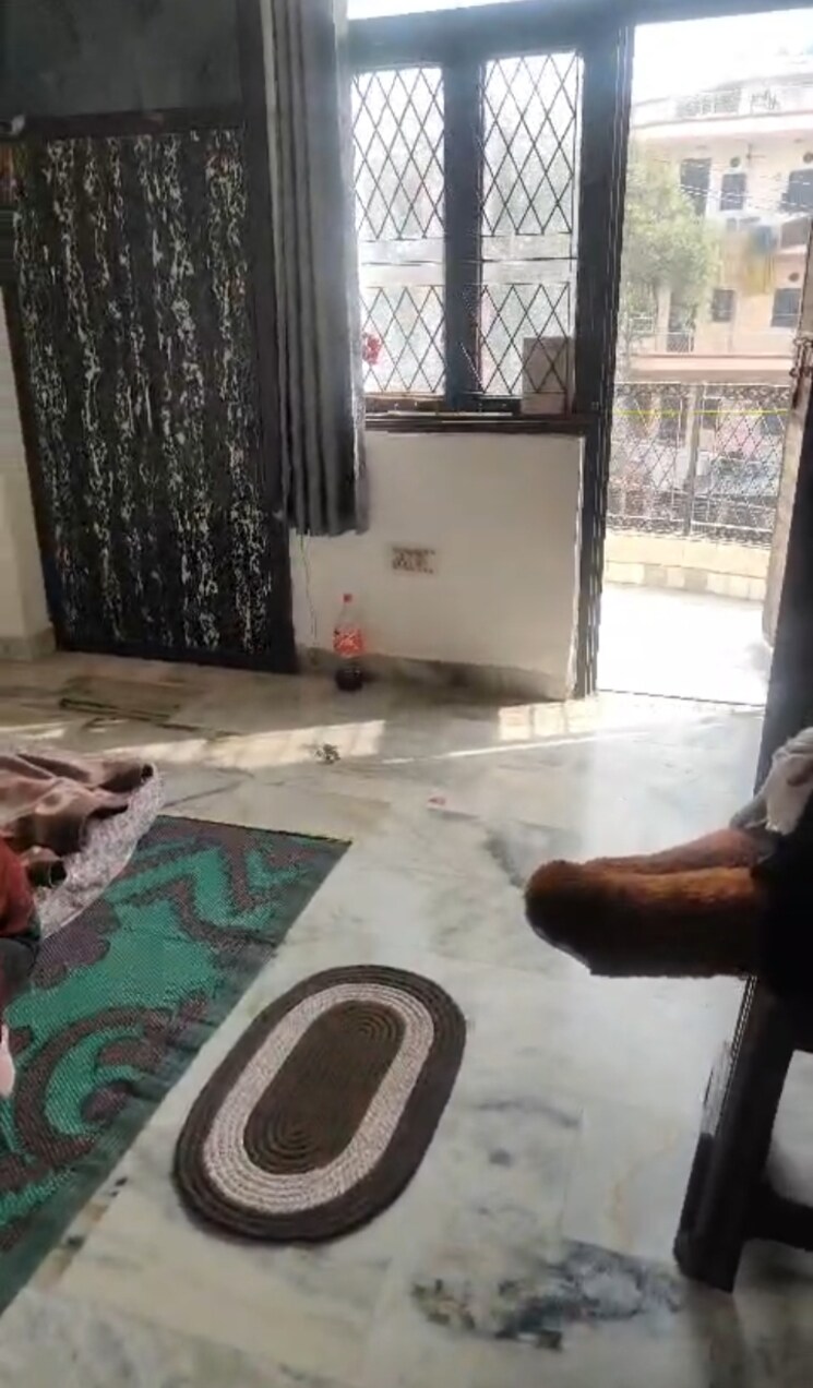 Room, vaishali sector 3 1 Bedroom 550 Sq.Ft. Builder Floor In Vaishali Sector 3 Ghaziabad 9652582