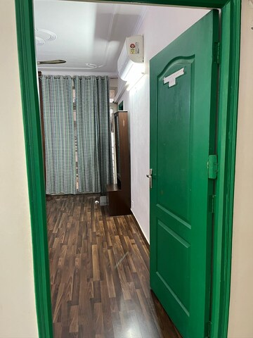 Building Lobby in 3 BHK Apartment at Piyush Heights, Sector 89 – for Rent