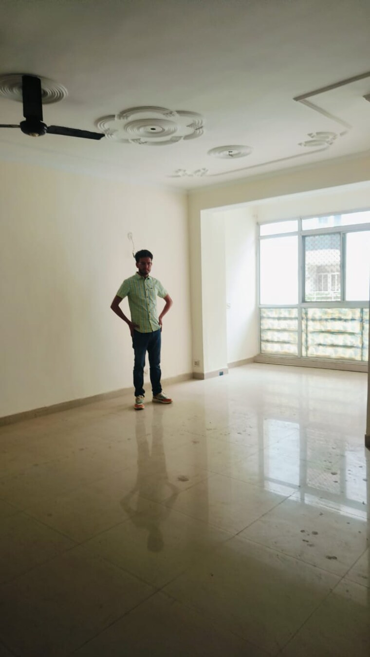 Room, puri-vip-floors 3 Bedroom 1248 Sq.Ft. Apartment In Sector 81 Faridabad 9652579