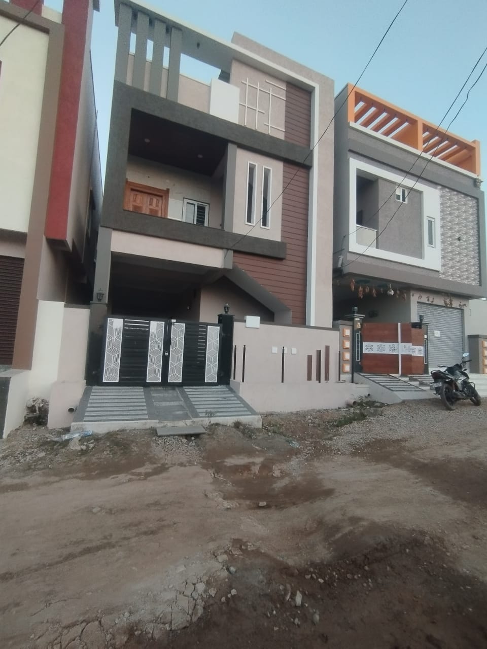5 BHK Independent House For Sale in Kuntloor