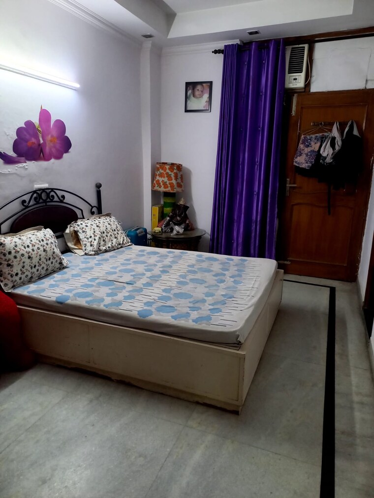 Bedroom, palam extension 3 Bedroom 1300 Sq.Ft. Builder Floor In Palam Extension Delhi 9652594
