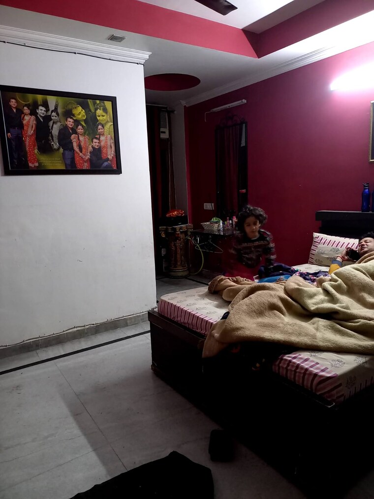 Bedroom, palam extension 3 Bedroom 1300 Sq.Ft. Builder Floor In Palam Extension Delhi 9652594