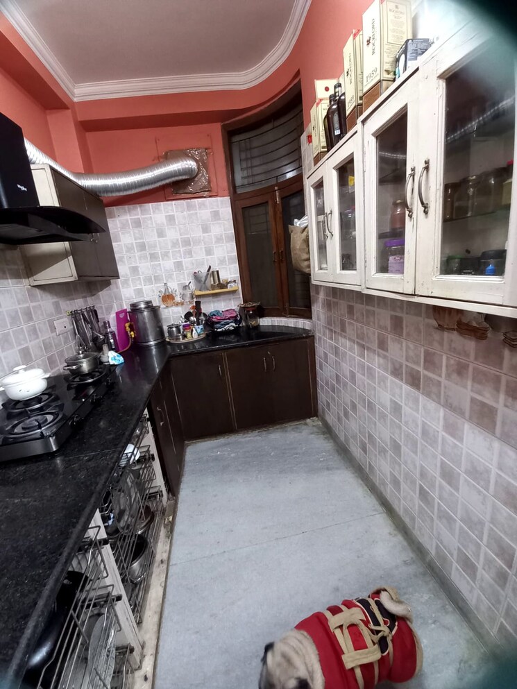 Kitchen, palam extension 3 Bedroom 1300 Sq.Ft. Builder Floor In Palam Extension Delhi 9652594