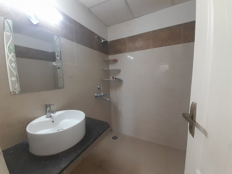 Bathroom, sushma-valencia 3 Bedroom 1801 Sq.Ft. Apartment In International Airport Road Zirakpur 9652529