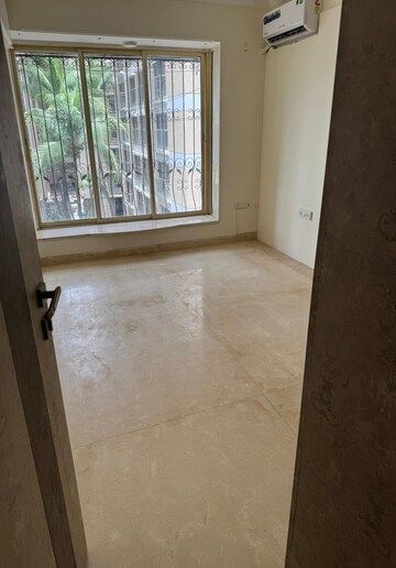 3 BHK Builder Floor For Rent in South City 1