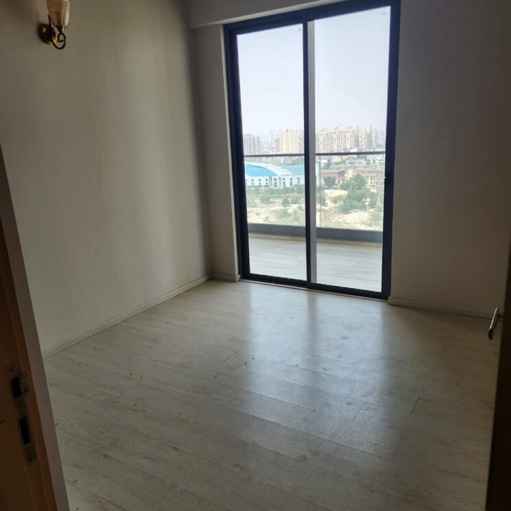 Room, m3m-heights 3 Bedroom 2030 Sq.Ft. Apartment In Sector 65 Gurgaon 9652754