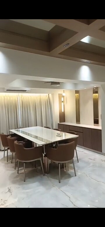 Master Bedroom in 3.5 BHK Apartment at Avbels Apartment, Pali Hill – for Rent