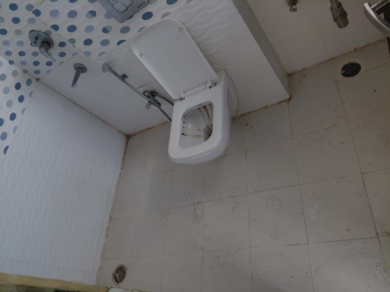 3 BHK + Extra Room Apartment For Rent in LDA Parijaat Apartments