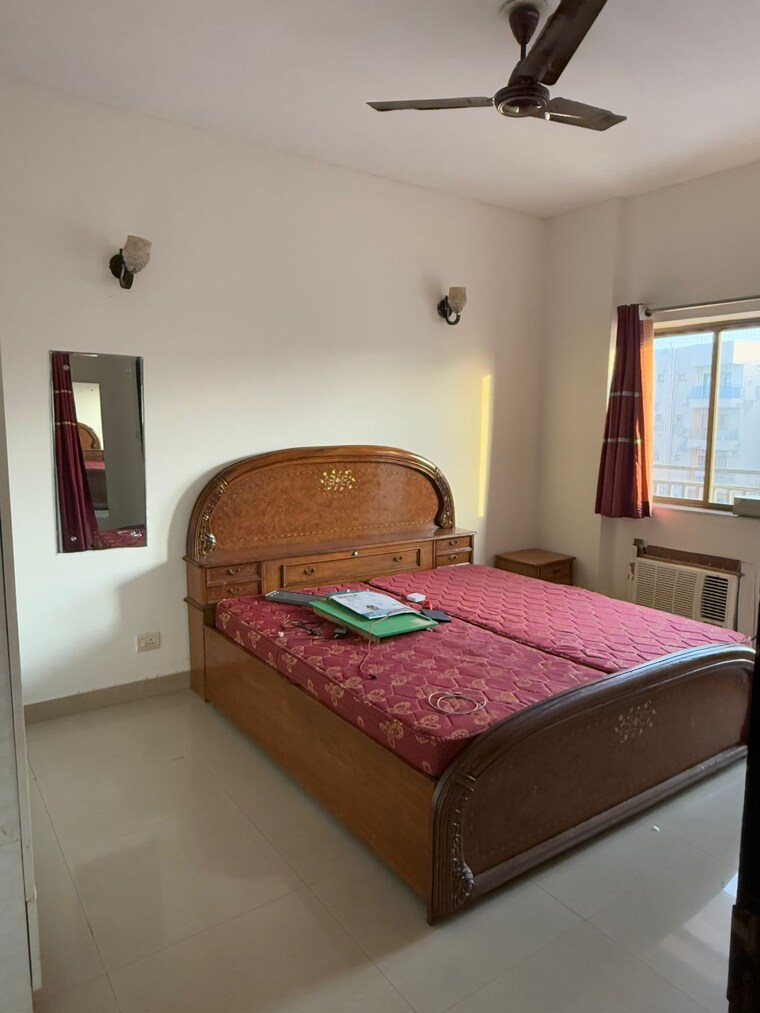 Bedroom, ardee-city-palm-grove-heights 3.5 Bedroom 2500 Sq.Ft. Apartment In Sector 52 Gurgaon 9652766