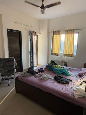 Living Room in 3.5 BHK Apartment at Ardee City Palm Grove Heights, Sector 52 – for Rent