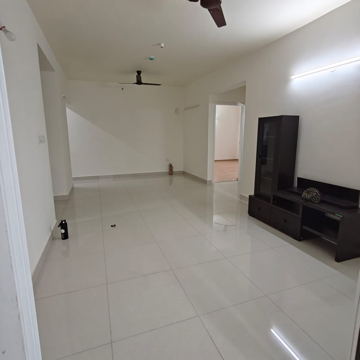 3 BHK Apartment For Sale in Mana Dale