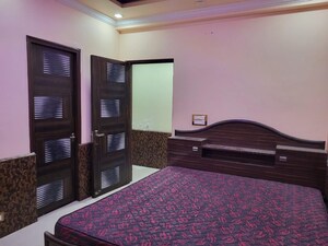 Room in  Pg at Viram Khand – for Rent