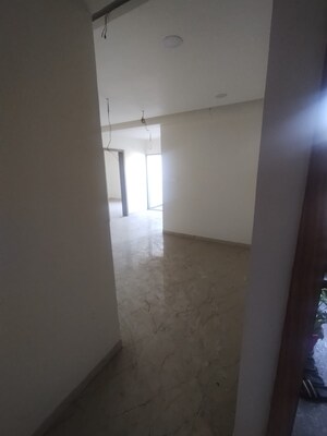 Room in 3 BHK Apartment at Shivaji Nagar – for Sale