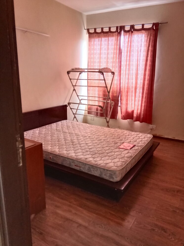 Master Bedroom, sector 78 2 Bedroom 1134 Sq.Ft. Builder Floor In Sector 78 Noida 9653280