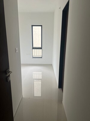 Furnished Amenities in 2 BHK Apartment at Shapoorji Pallonji Sensorium Prisma, Hinjewadi – for Rent