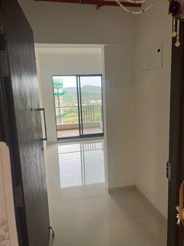 Room in 2 BHK Apartment at Shapoorji Pallonji Sensorium Prisma, Hinjewadi – for Rent