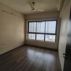 Room in 2 BHK Apartment at L&T Emerald Isle, Budhia Jadhav Wadi – for Rent