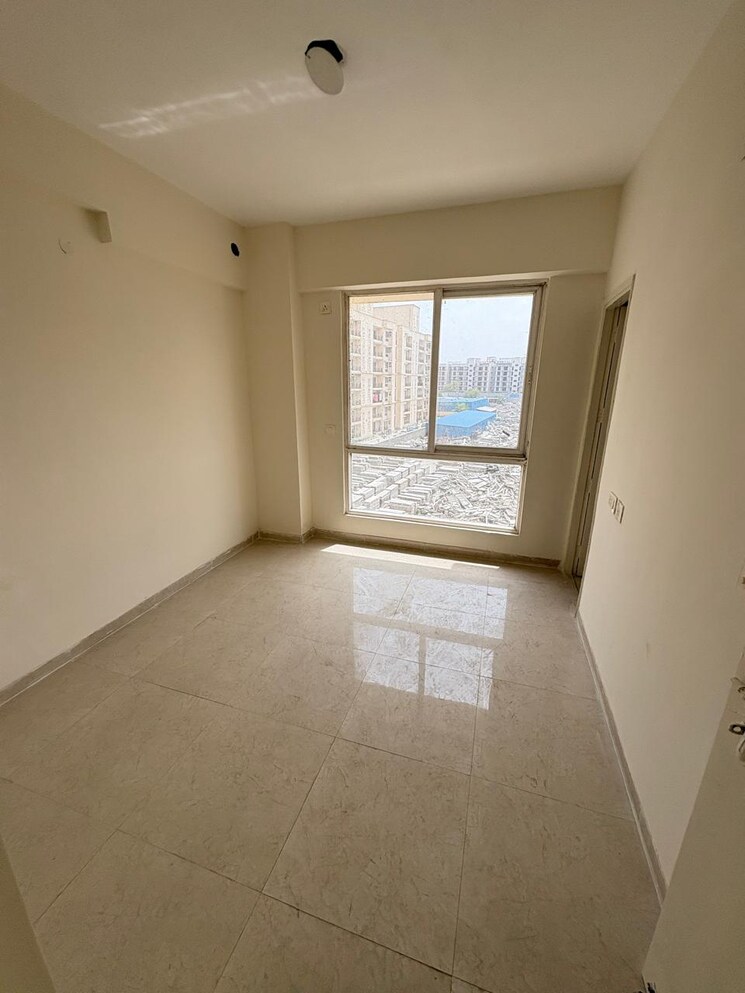 Room, signature-the-millennia-3 2 Bedroom 687 Sq.Ft. Apartment In Sector 37d Gurgaon 9653072