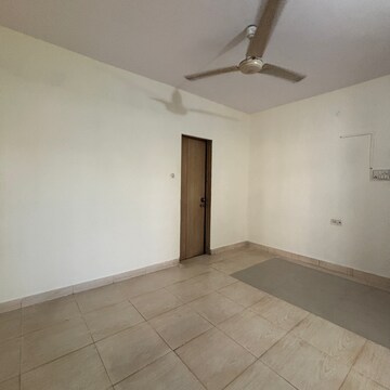 Room in 3 BHK Apartment at Cosmo CHS Panvel, Panvel Sector 7 – for Sale