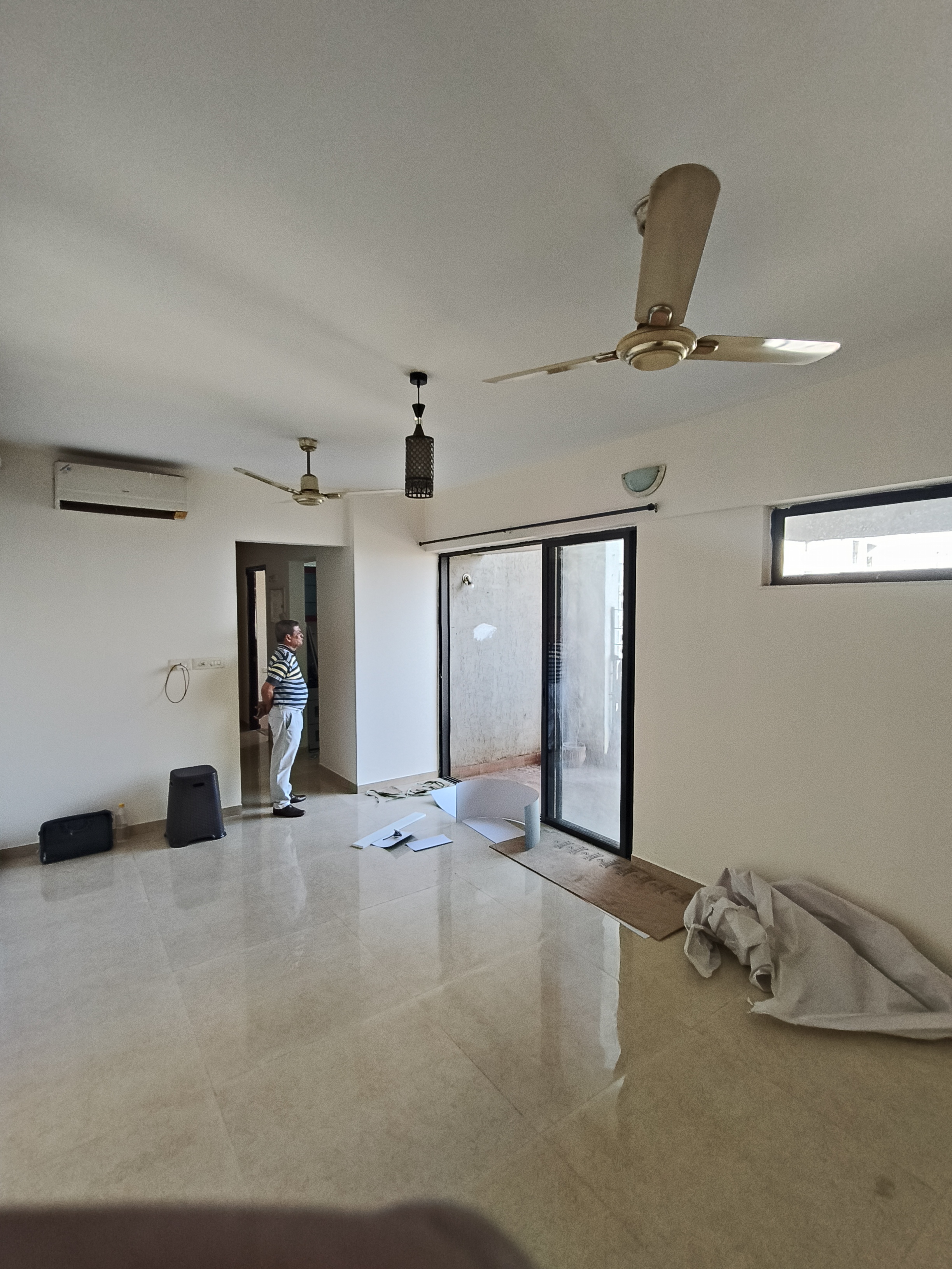 2 BHK Apartment For Rent in Lodha Lakeshore Greens