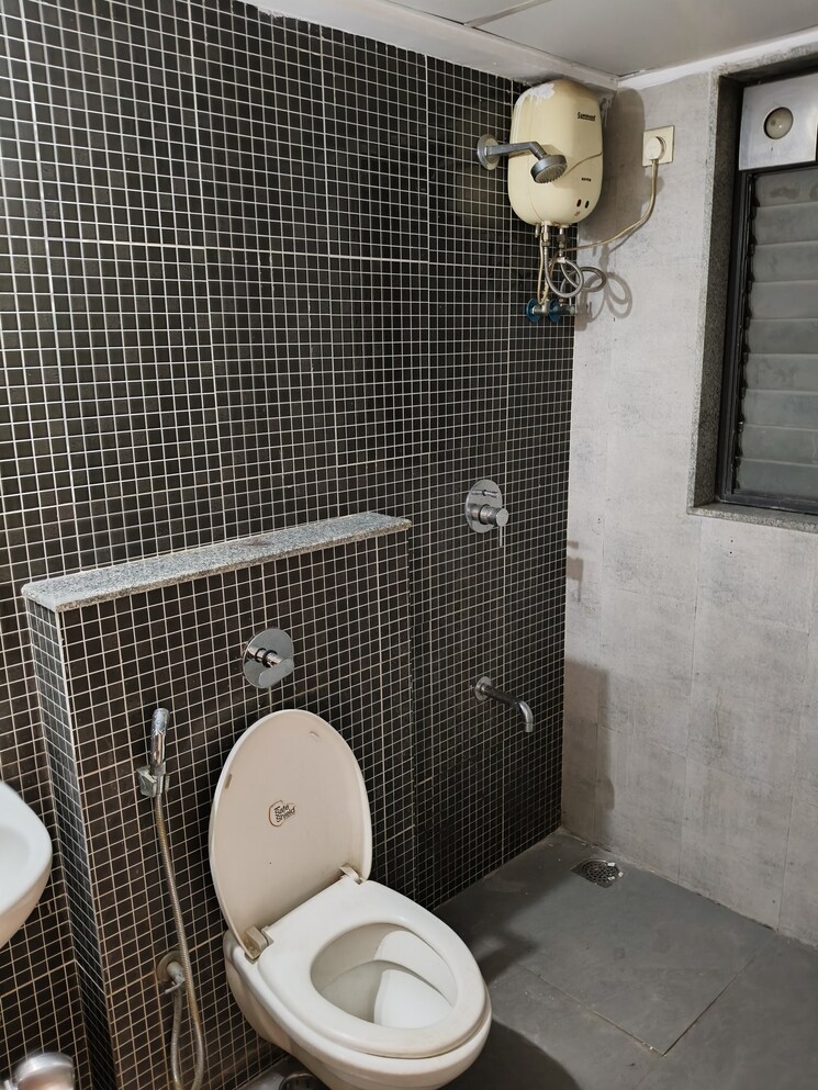 Bathroom, lodha-lakeshore-greens 2 Bedroom 738 Sq.Ft. Apartment In Dombivli East Thane 9653112