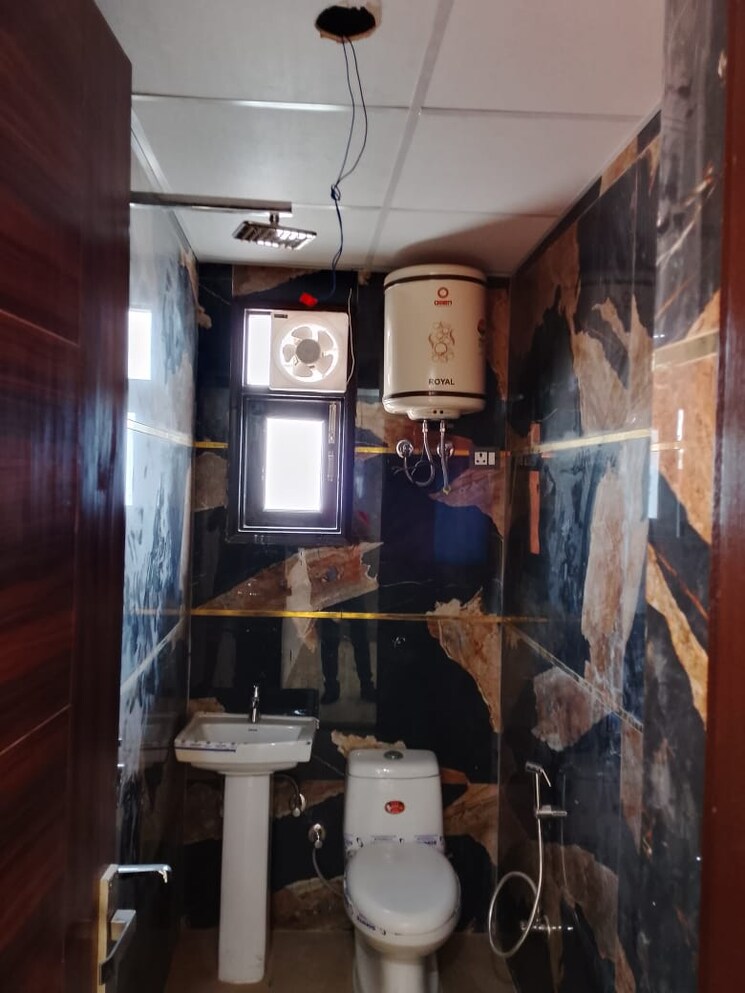 Living Room, risland-sky-mansion 2 Bedroom 805 Sq.Ft. Builder Floor In Chattarpur Delhi 9653120