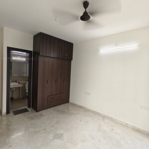 Room in 2.5 BHK Apartment at L&T Emerald Isle, Budhia Jadhav Wadi – for Rent