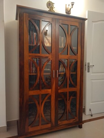 Furnished Amenities in 3 BHK Apartment at Orchid Petals, Sector 49 – for Rent