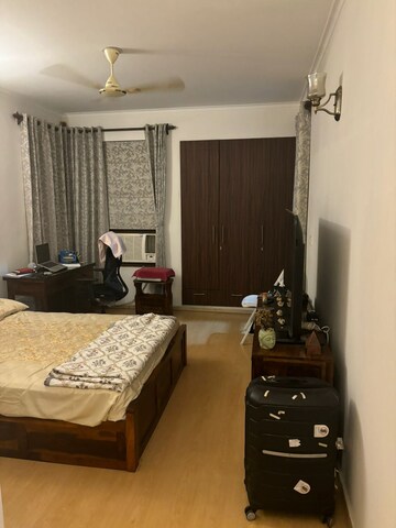 Bedroom in 3 BHK Apartment at Orchid Petals, Sector 49 – for Rent