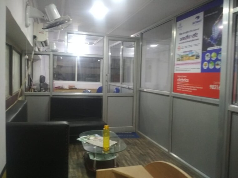 Kitchen, exhibition road Commercial Office Space 900 Sq.Ft. In Exhibition Road Patna 9653246