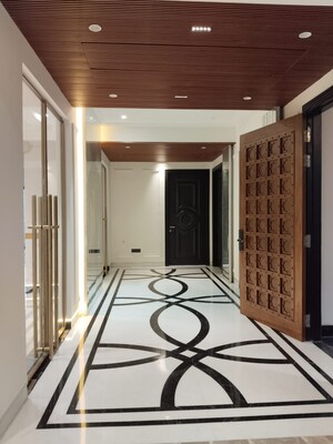 Building Lobby in 3 BHK Apartment at M3M Merlin, Sector 67 – for Rent