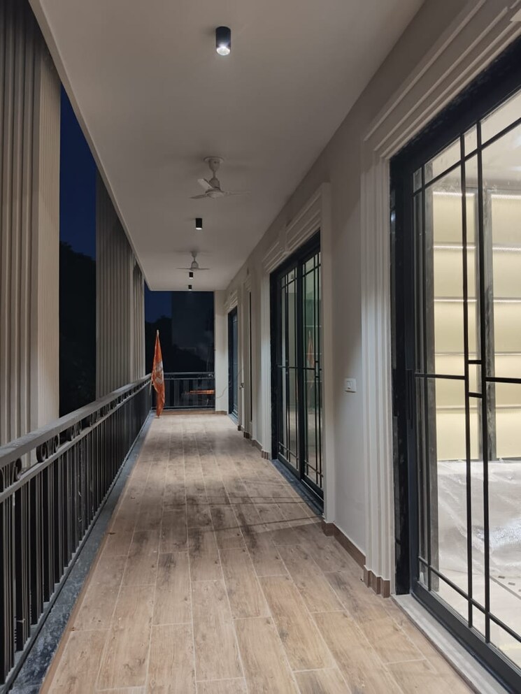 Balcony, m3m-merlin 3 Bedroom 2368 Sq.Ft. Apartment In Sector 67 Gurgaon 9653262