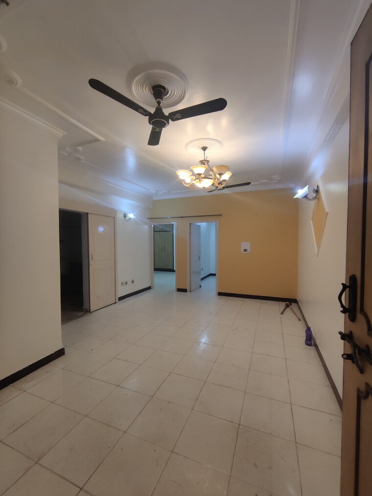 Living Room, gaurs-galaxy 2 Bedroom 1000 Sq.Ft. Apartment In Vaishali Sector 5 Ghaziabad 9653544