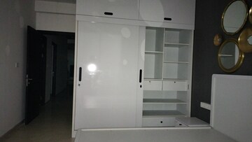 3 BHK Apartment For Rent in Oberoi Realty Esquire, Goregaon East