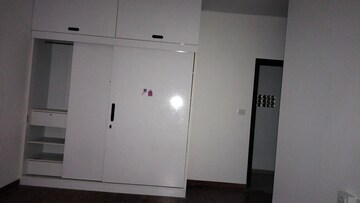 Bedroom in 3 BHK Apartment at Oberoi Realty Esquire, Goregaon East – for Rent