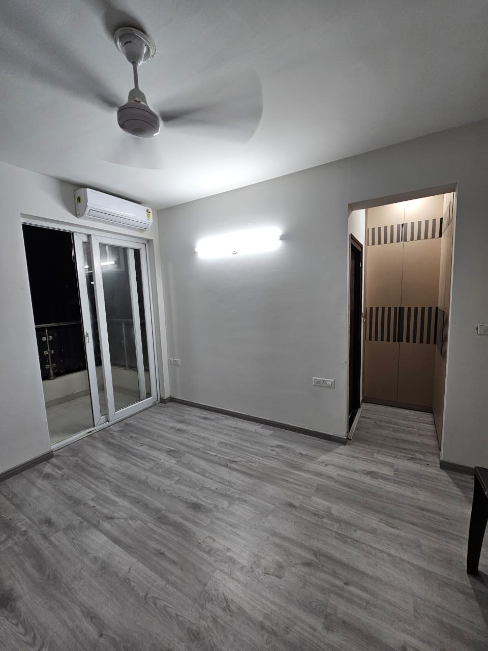 3 BHK + Pooja Room Apartment For Rent in Hero Homes Gurgaon