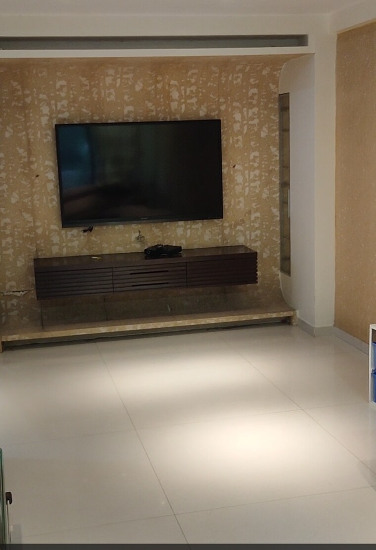 undefined, hiranandani-gardens 3 Bedroom 1450 Sq.Ft. Apartment In Powai Mumbai 9653493