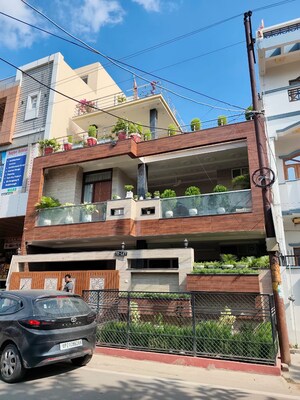  Pg For Rent in Gomti Nagar