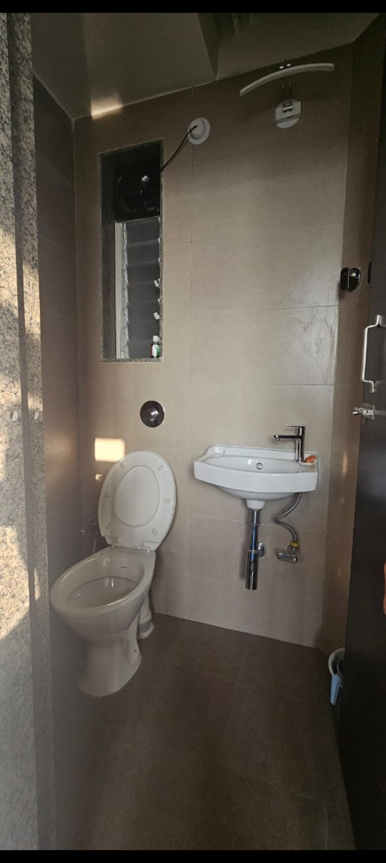 Bathroom, group-satellite-aarambh 1 Bedroom 300 Sq.Ft. Apartment In Malad East Mumbai 9653545