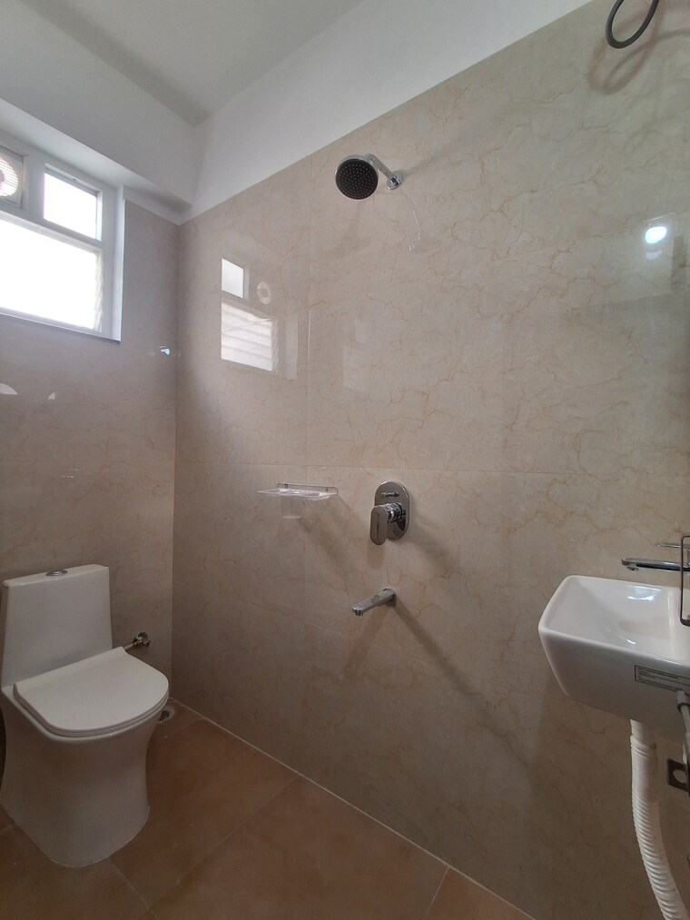 Bathroom, kondapur 3 Bedroom 1700 Sq.Ft. Apartment In Kondapur Hyderabad 9653595