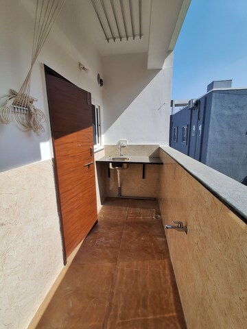 Utility Room in 3 BHK Apartment at Kondapur – for Rent